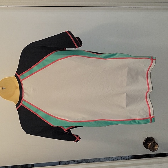 NIKE SHORT SLEEVE RASH GUARD WOMEN'S SWIM SHIRT SURF SWIMWEAR UPF 40+ SZ L - Picture 2 of 2